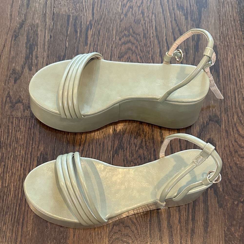 Olive Green Platform Sandals - Picture 2 of 10